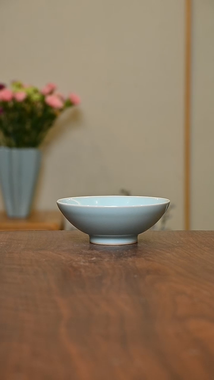 斗笠碗 天青 微瑕 无款