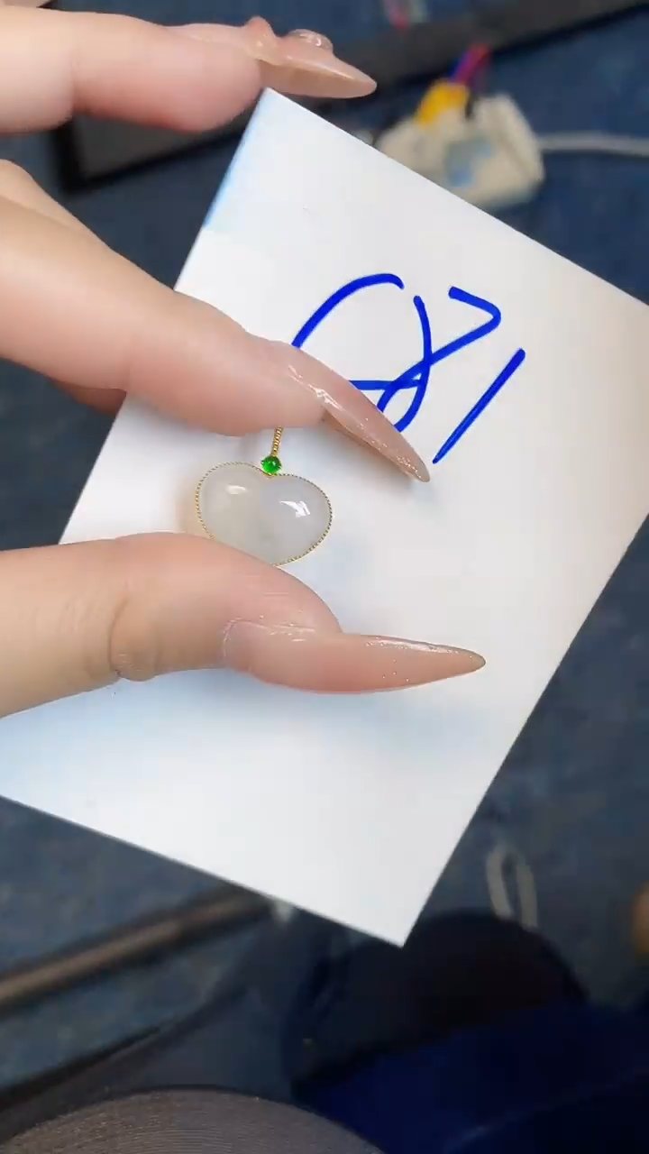 【闪购商品】翡翠颈饰18K金镶嵌00000000