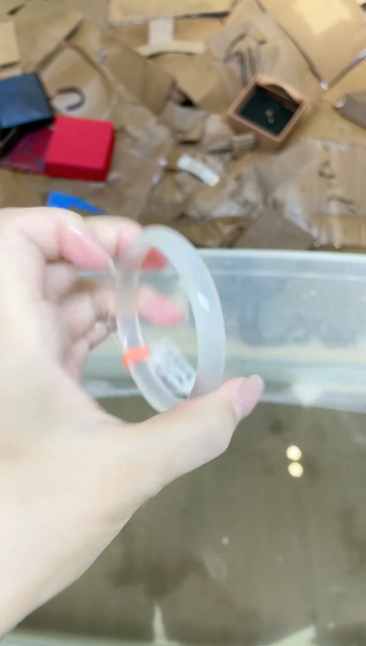 石英质玉手镯未镶嵌789-57