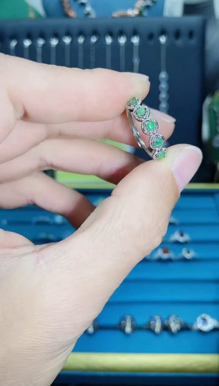 【闪购商品】祖母绿戒指银S925镶嵌11211