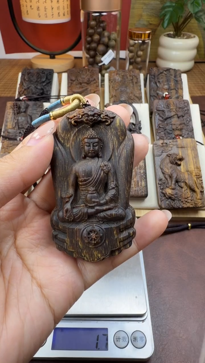 木木雕款芽庄  药师佛 7cm 送养香瓶