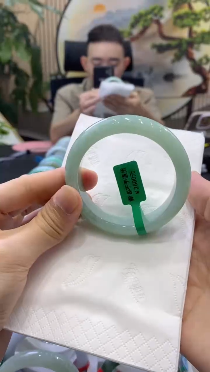 翡翠手镯未镶嵌979