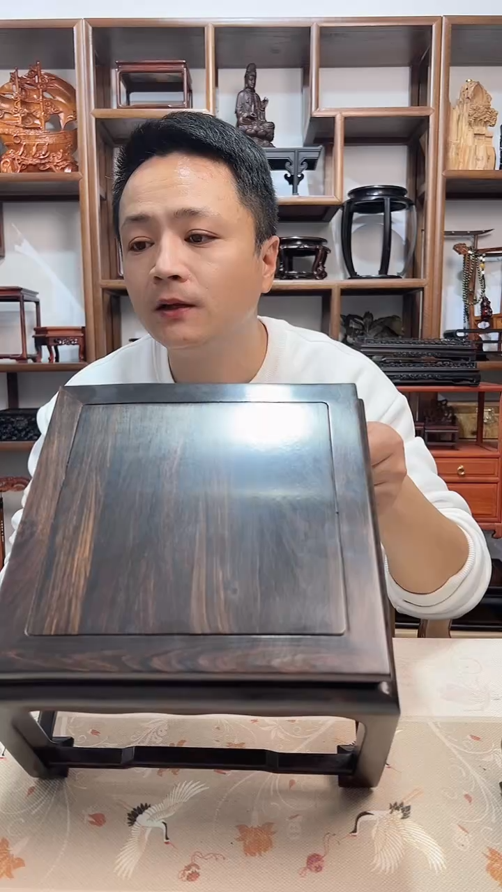 【闪购商品】东非黑黄檀（紫光檀）尺寸23*23*18