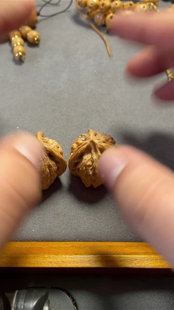 【闪购商品】文玩核桃把件御龙粗筋