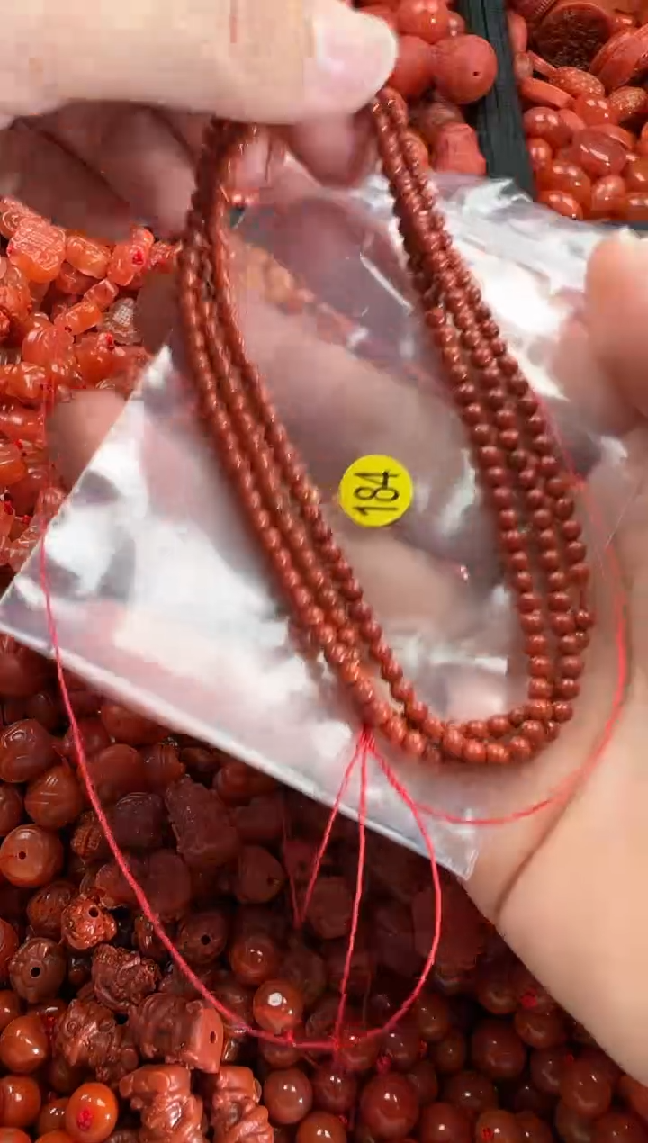 【闪购商品】南红玛瑙颈饰未镶嵌1