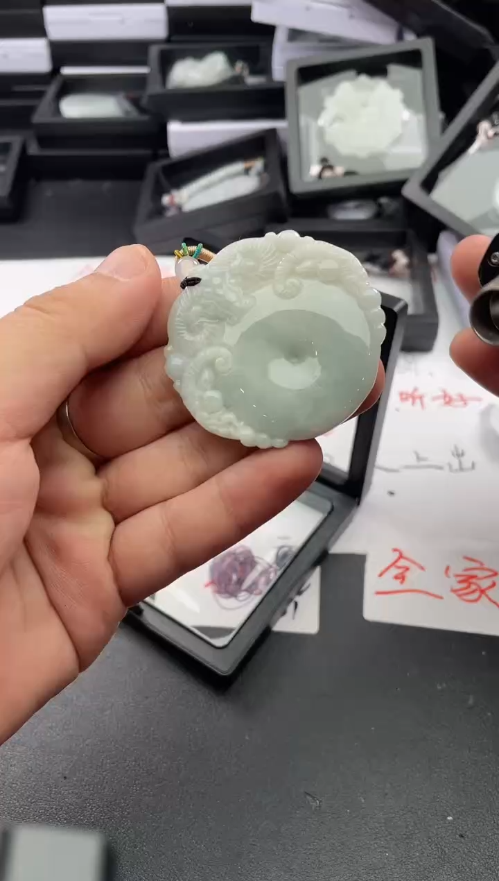 颈饰未镶嵌翡翠....9/5/.136