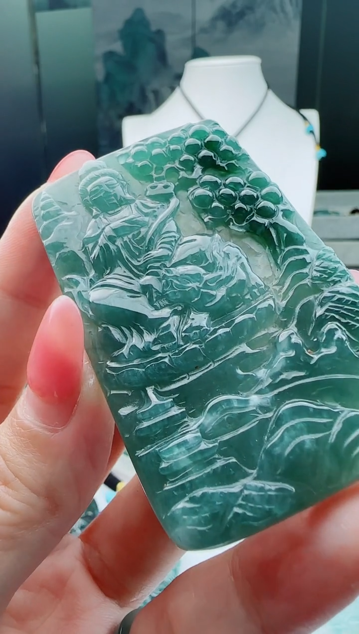 【闪购商品】翡翠颈饰未镶嵌111111111