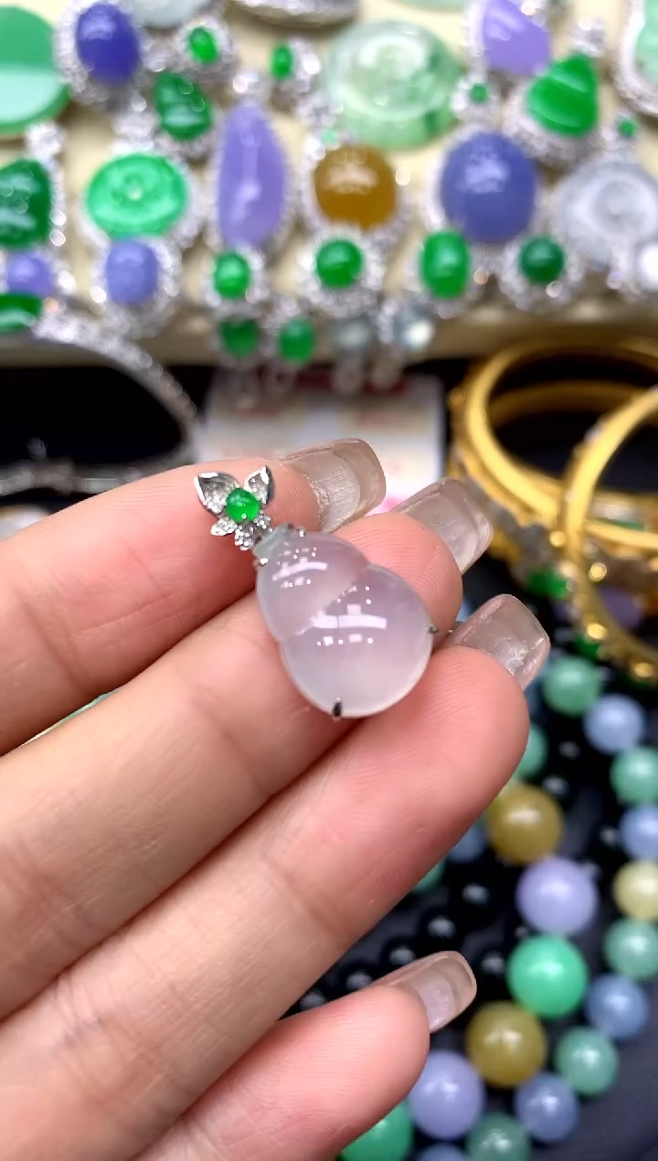 颈饰18K金镶嵌翡翠231-中国好珍宝