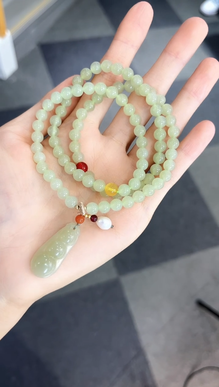 【嘉琪珠宝】和田玉高冰晴水福豆精美多圈5-6mm手串  多样性发其一