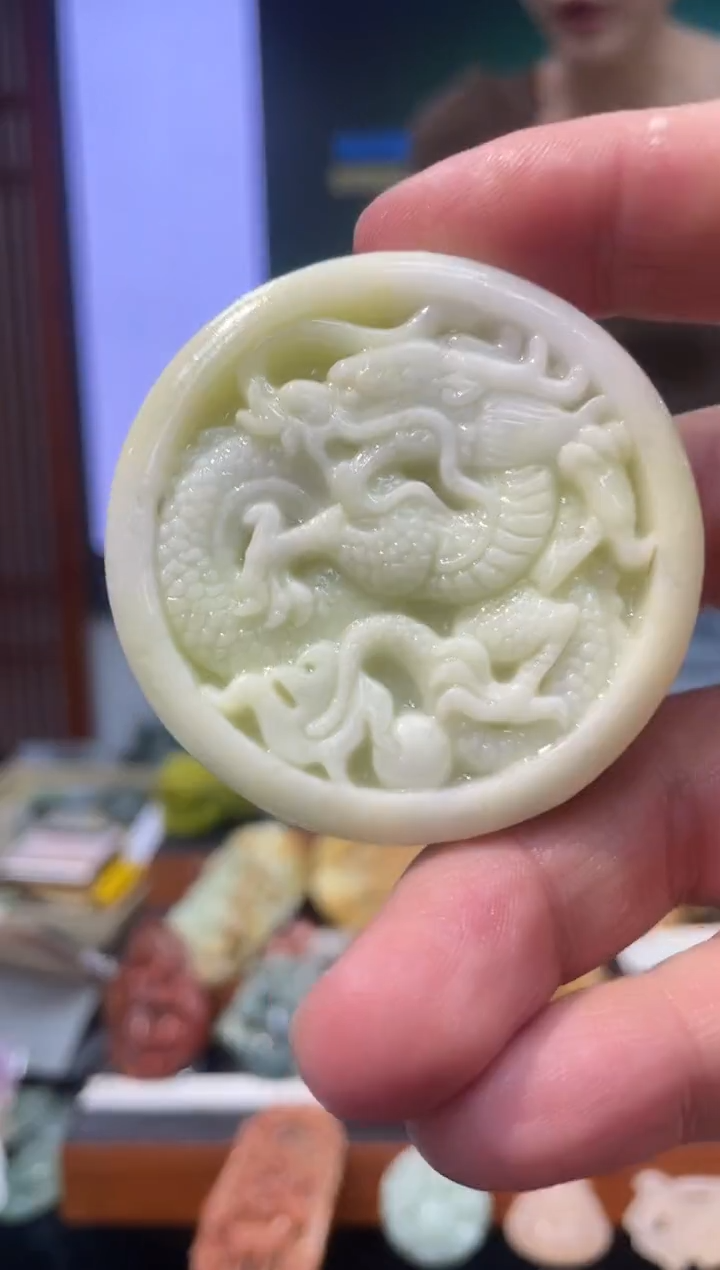 【闪购商品】岫玉吊坠未镶嵌·多样性发货*拍一发一