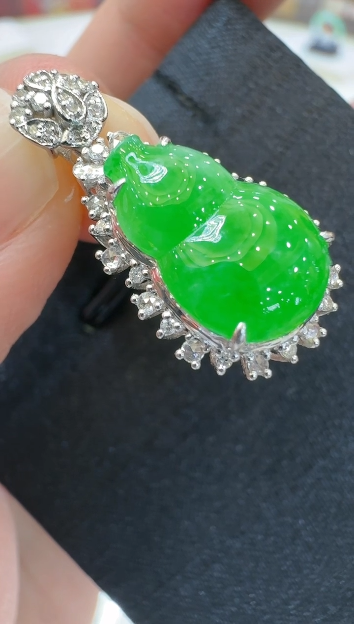 【闪购商品】翡翠吊坠(不含链)18K金镶嵌多样性团购发一件