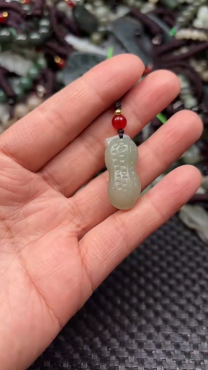 【闪购商品】和田玉颈饰未镶嵌1