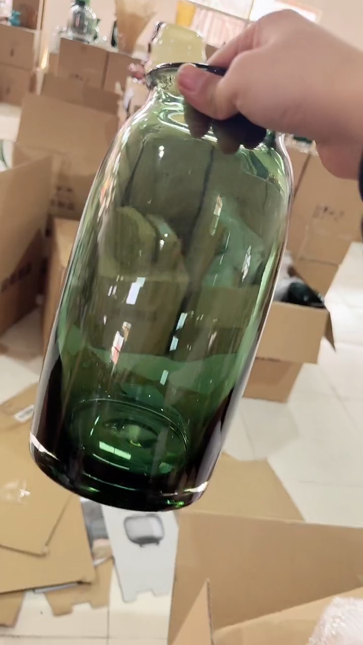 【闪购商品】玻璃绿色瓶