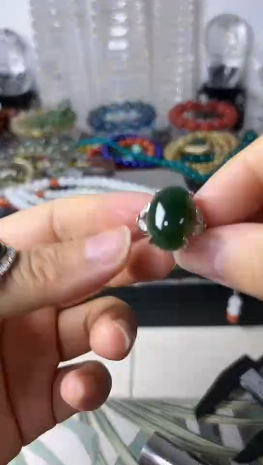 【闪购商品】和田玉戒指银S925镶嵌6矿坑