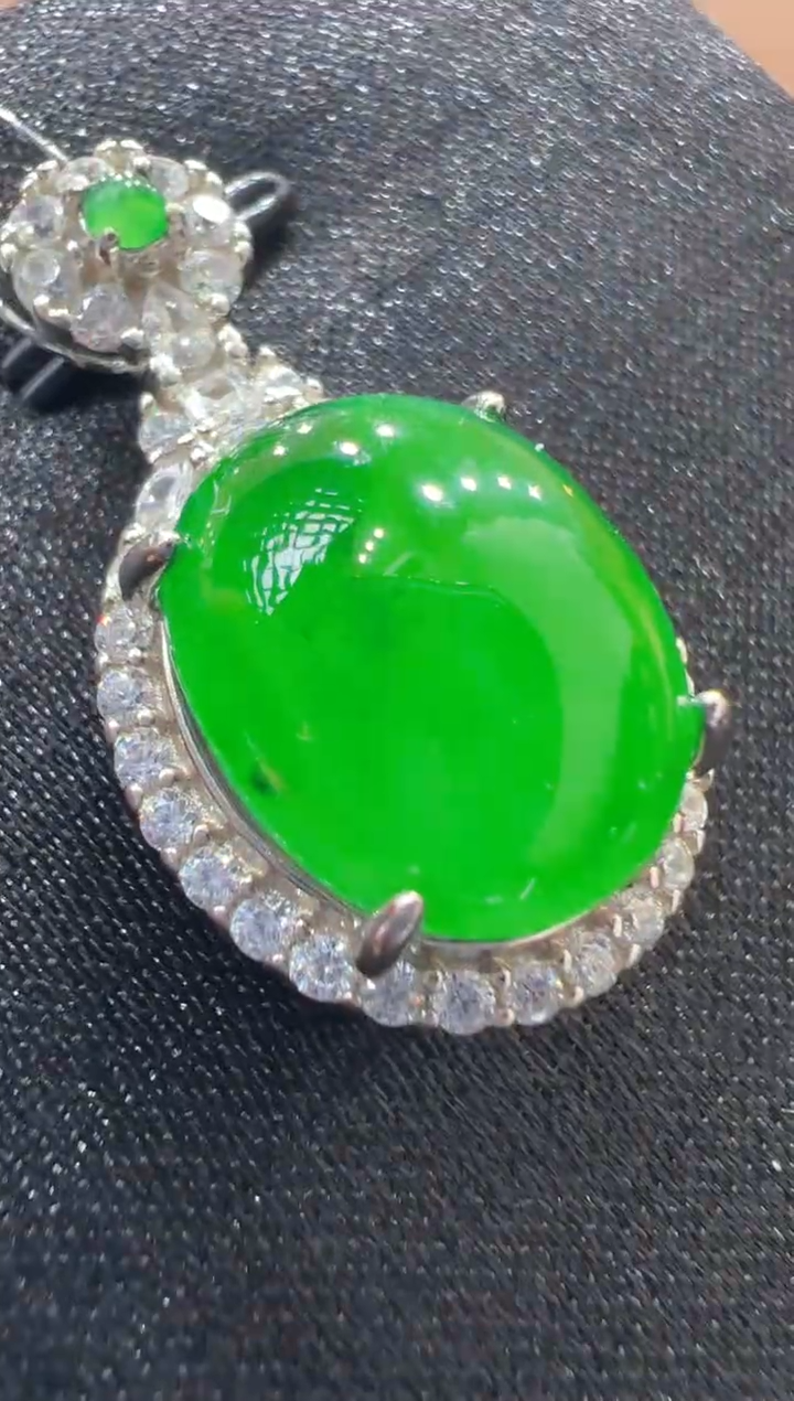 【闪购商品】翡翠吊坠(不含链)银S925镶嵌           