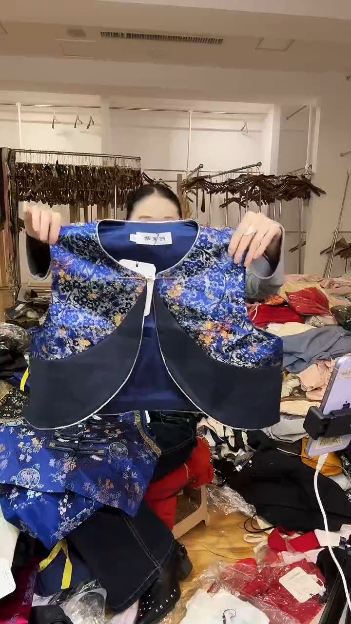 马甲       XL码      115-125斤