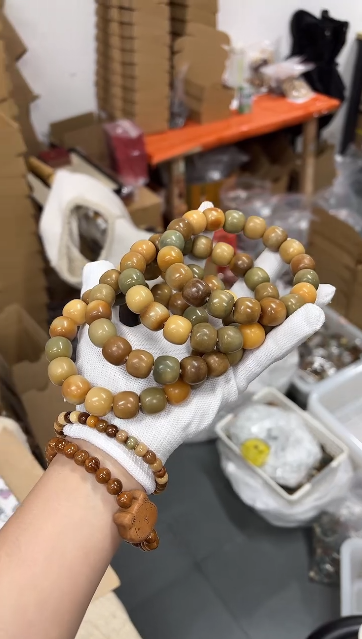 手串菩提根/象牙果15猪油膏老东西（616）