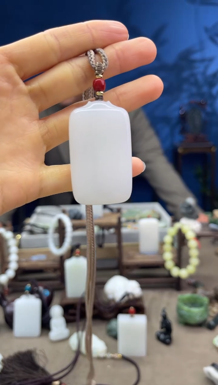 【闪购商品】和田玉颈饰未镶嵌1