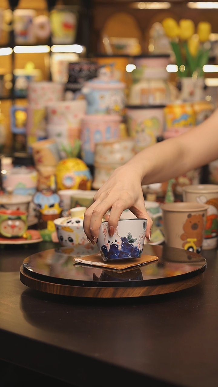 景德镇釉下彩绘设计师款式陶瓷