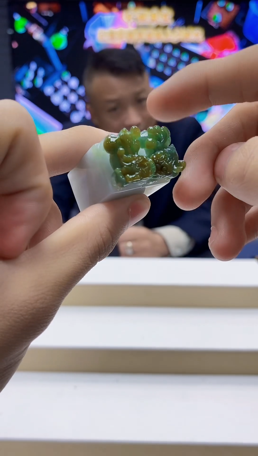 未镶嵌定制翡翠-毛货挂件14