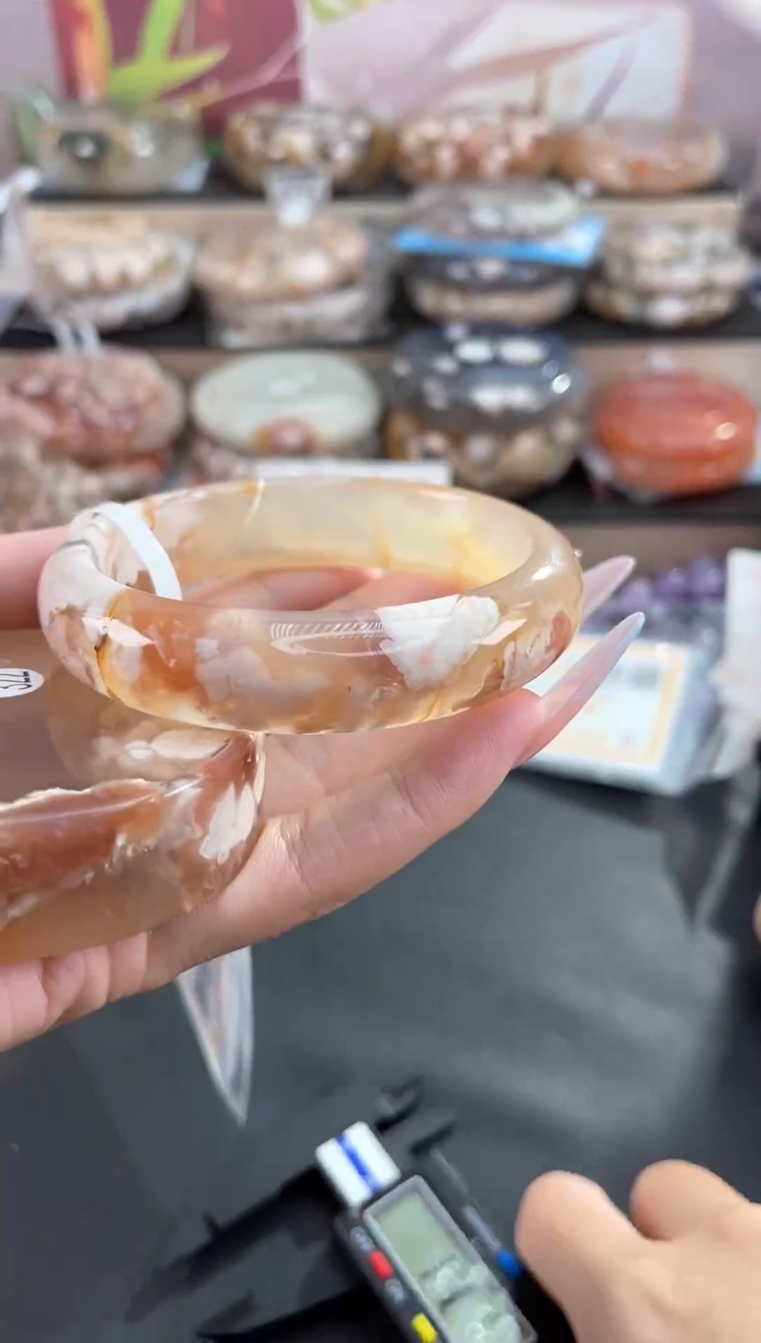 未镶嵌手镯石英质玉63