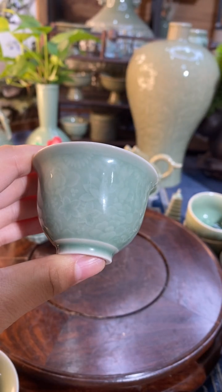 【闪购商品】100018失圆微瑕薄胎百花小杯4只