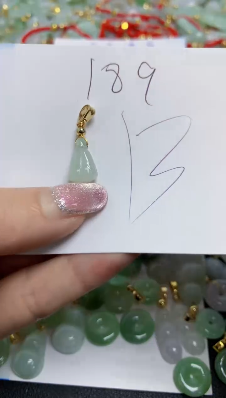 【闪购商品】翡翠颈饰合金天然翡翠A货