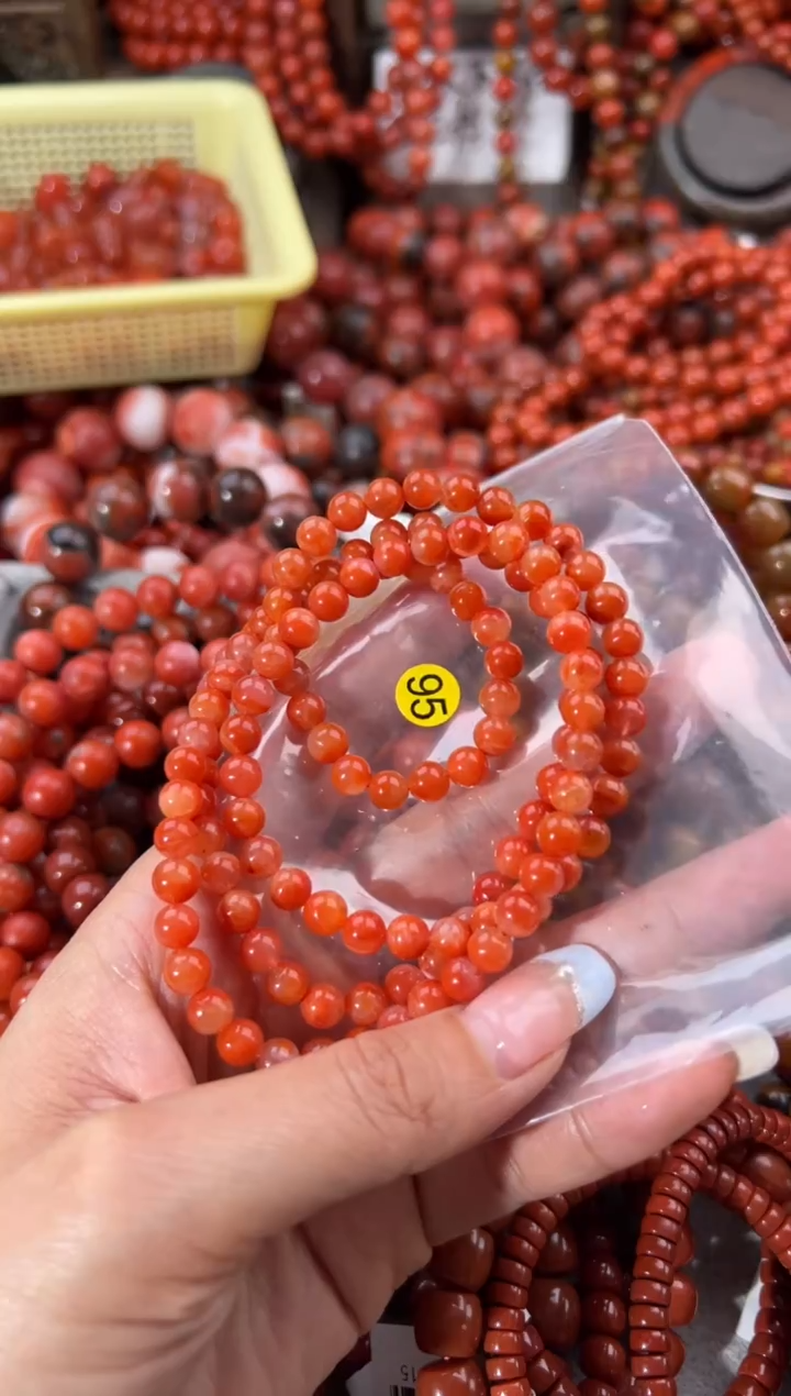 未镶嵌手串南红玛瑙6+