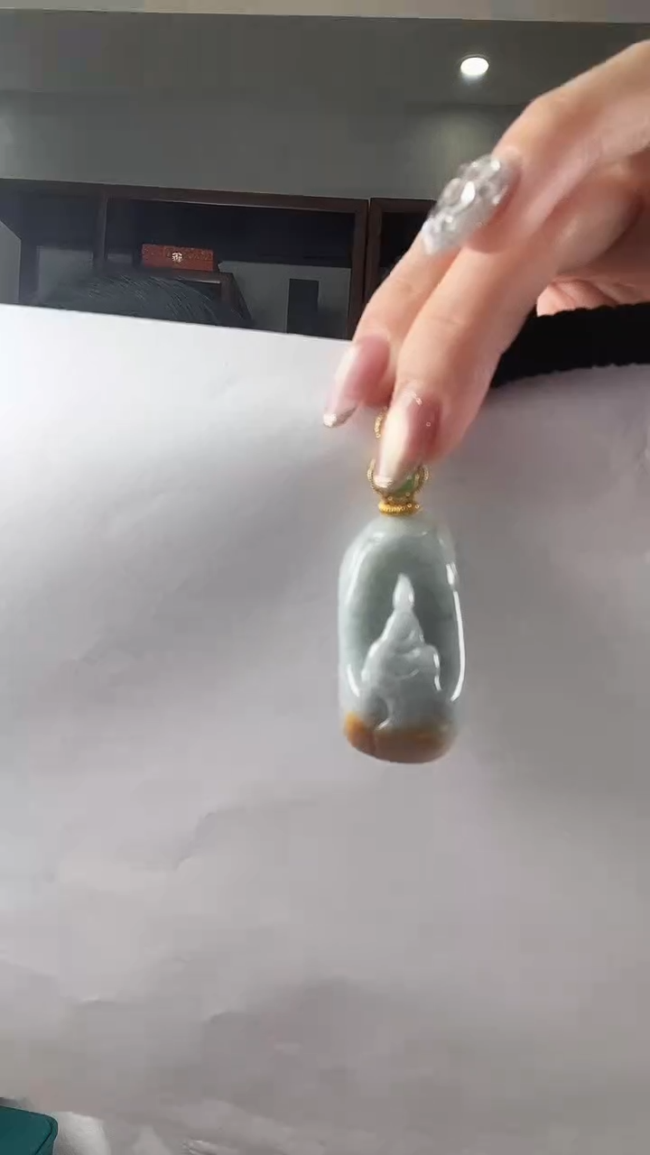 【闪购商品】翡翠颈饰未镶嵌无相观音