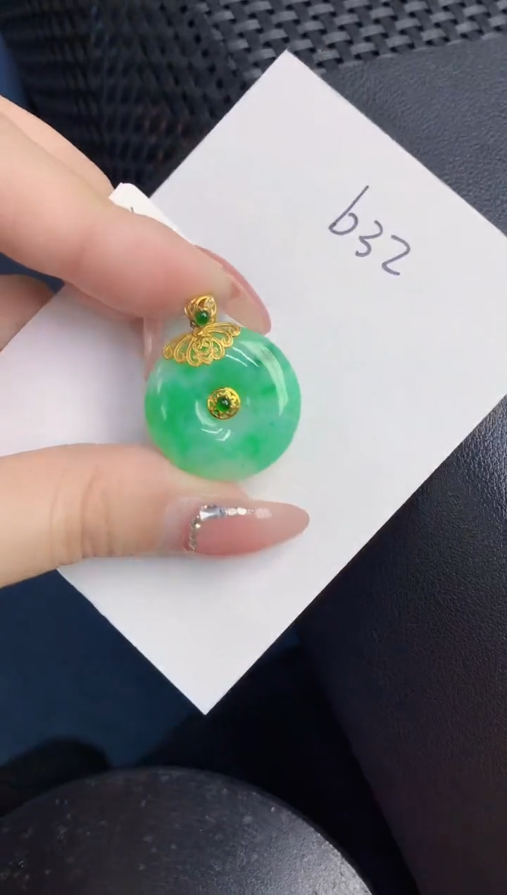 【闪购商品】翡翠颈饰18K金镶嵌000000000