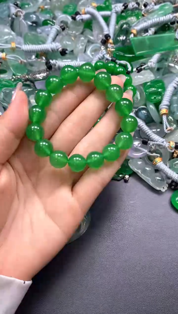 颈饰未镶嵌翡翠(配扣头多样性发其一）208