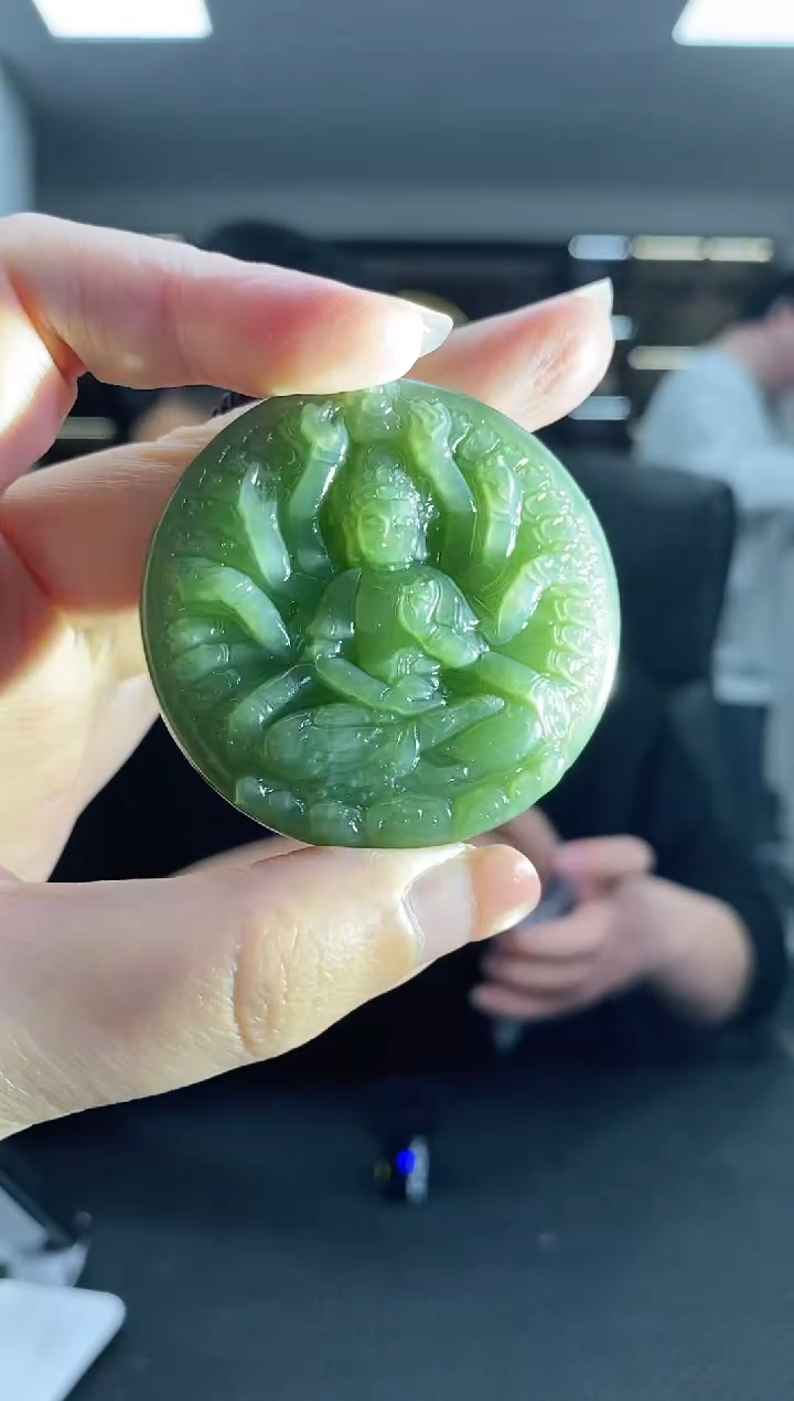 颈饰未镶嵌和田玉千手观音清货1