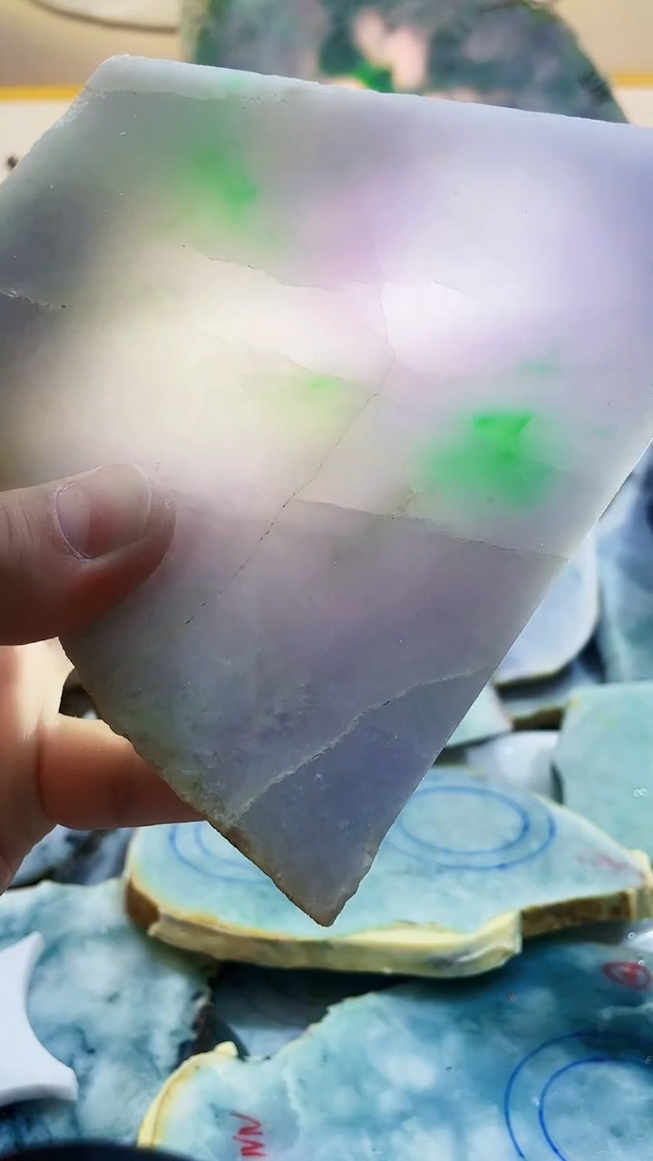 翡翠未镶嵌颈饰0林0翡翠珠宝554