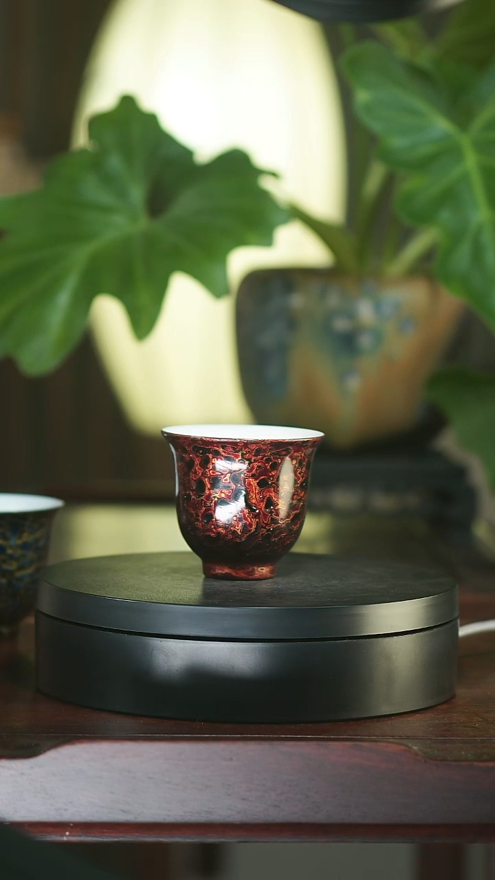 红金色凌丹杯大漆工艺
