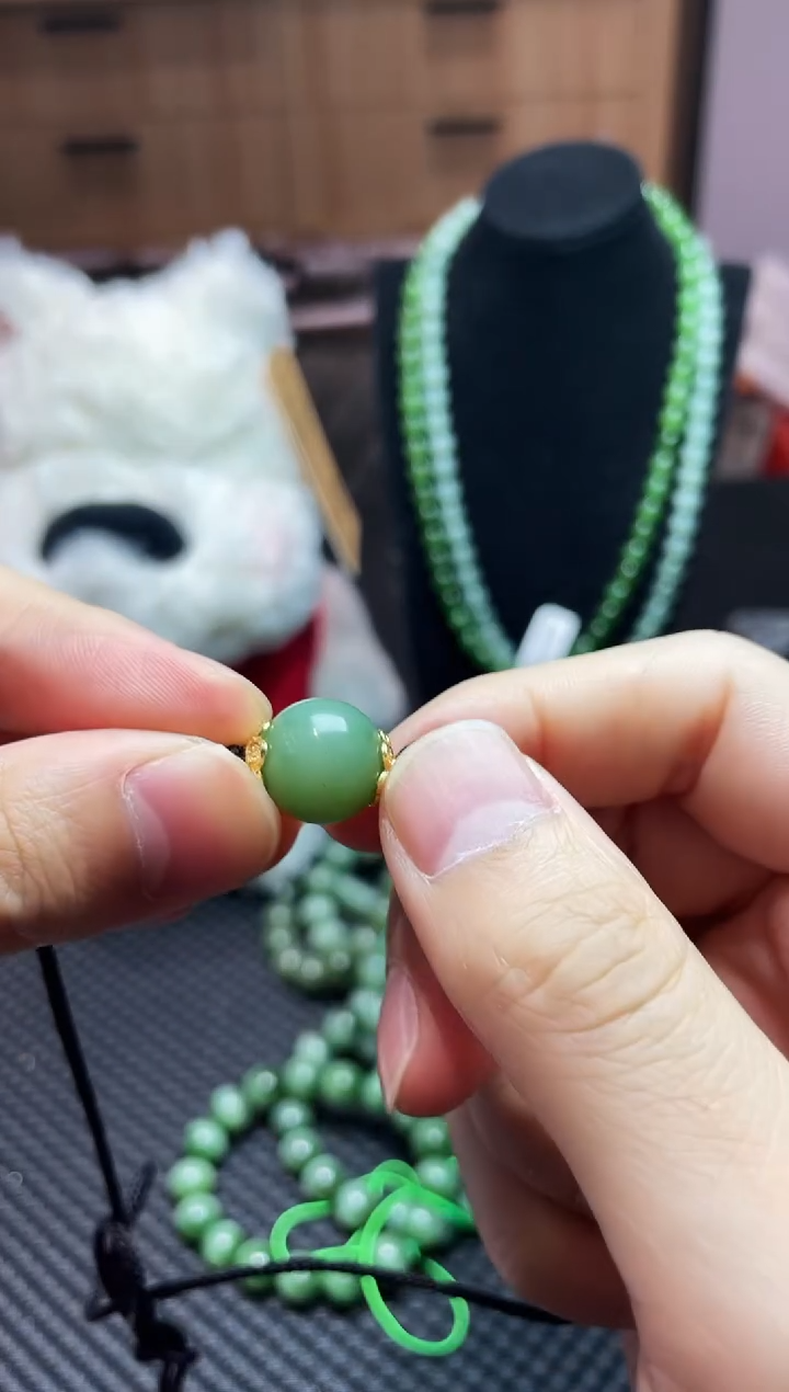 颈饰未镶嵌和田玉和田玉碧玉粉青猫眼单珠项链