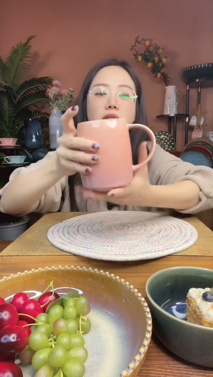 陶瓷粉色水杯 微瑕