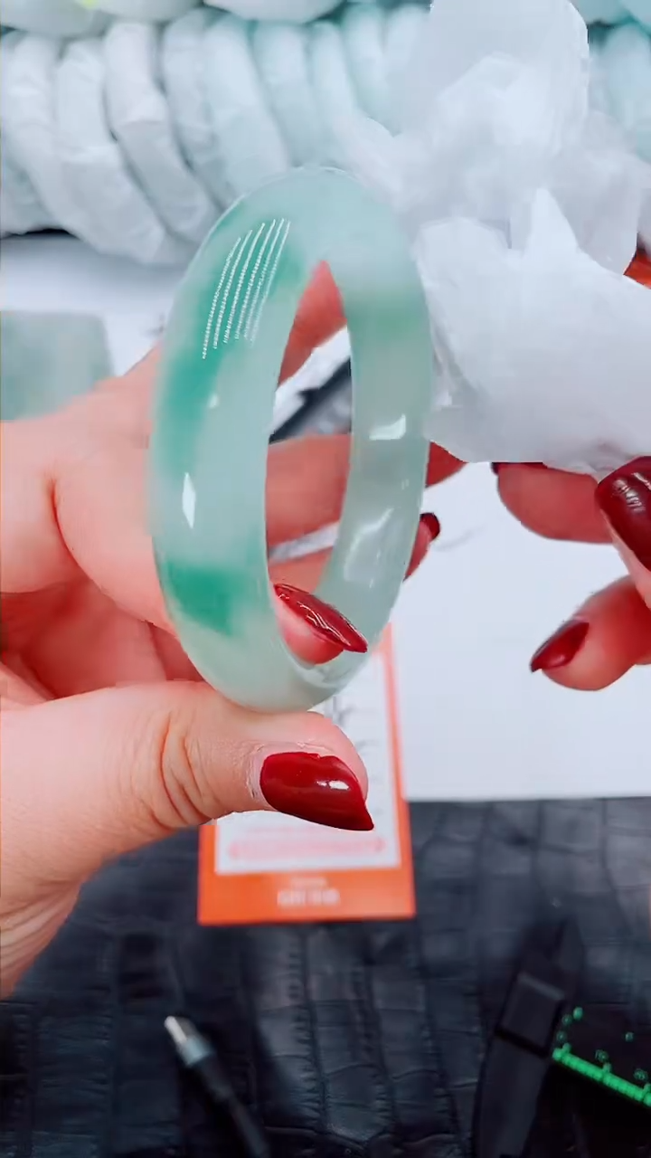 【闪购商品】石英质玉手镯未镶嵌R39-57/58