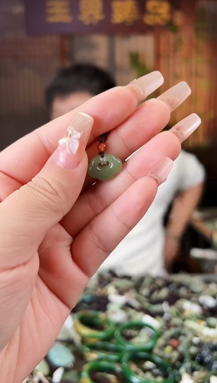 【闪购商品】和田玉颈饰未镶嵌多样性发一