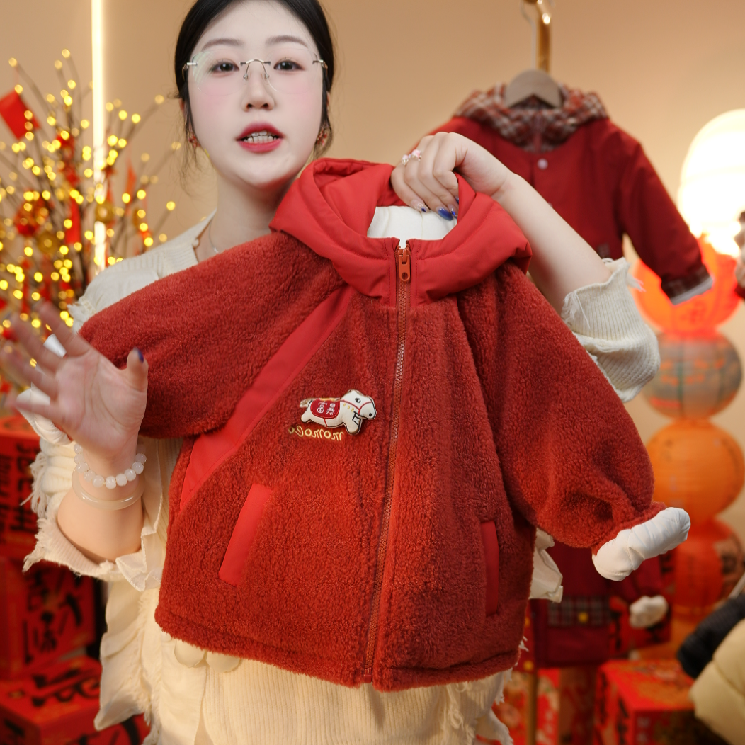 MOMOCO男童冬季新款拼接连帽加厚毛毛衣保暖卡通外套XMMMY