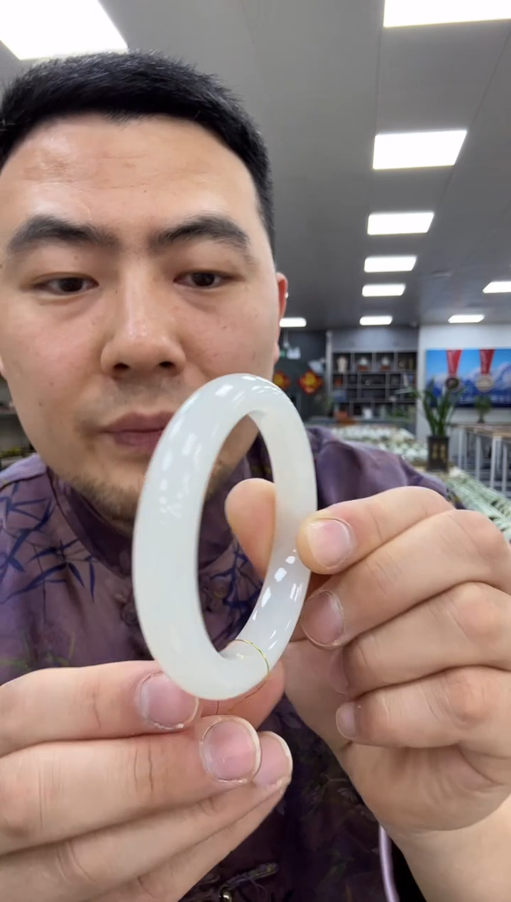 【闪购商品】和田玉手镯未镶嵌55.5  006