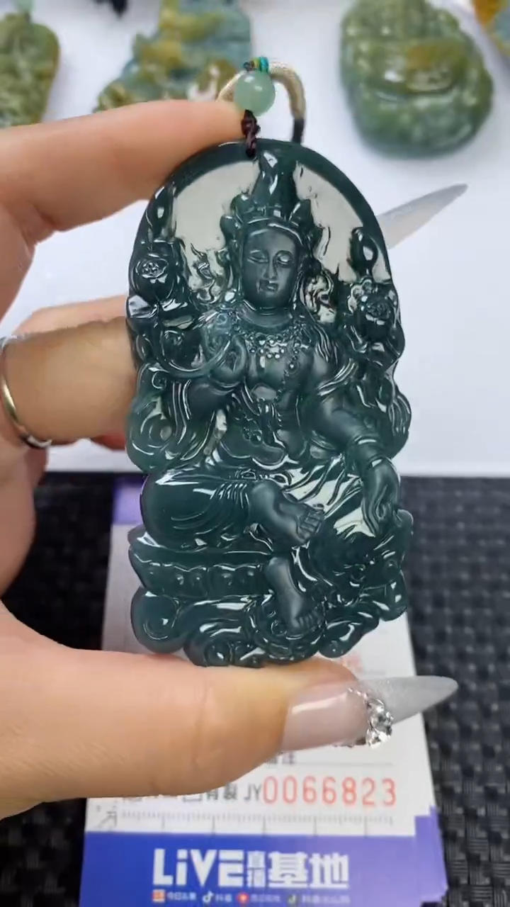 【闪购商品】翡翠颈饰未镶嵌1111111111111111