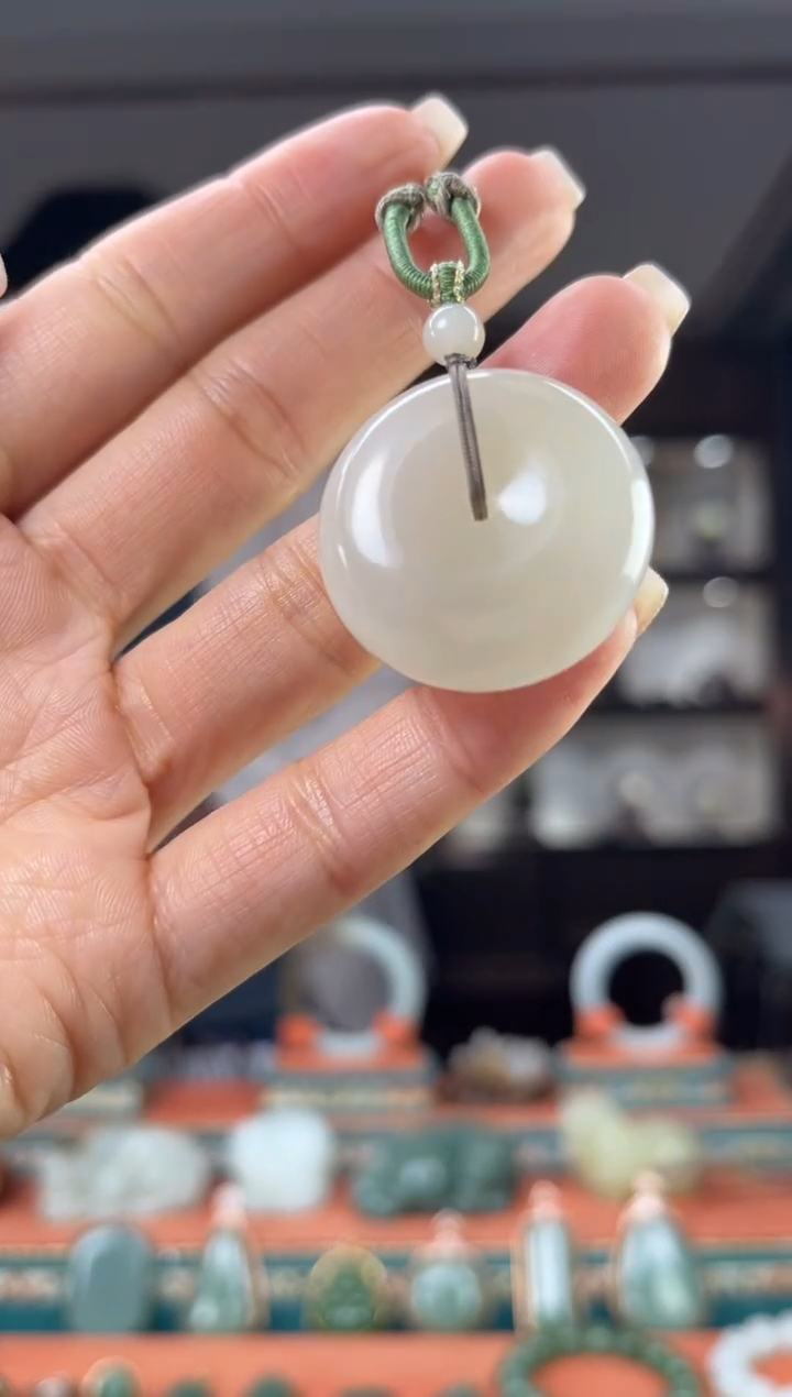 颈饰未镶嵌和田玉佩佩30mm左右