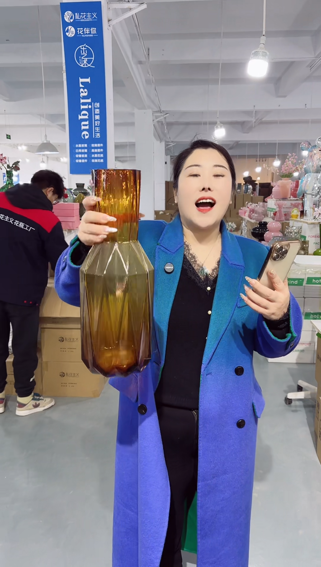 【闪购商品】玻璃UU外贸花瓶微瑕-VZFM