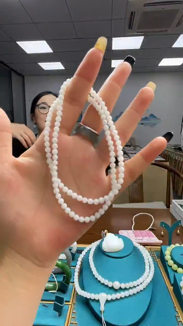 颈饰未镶嵌和田玉小米珠项链