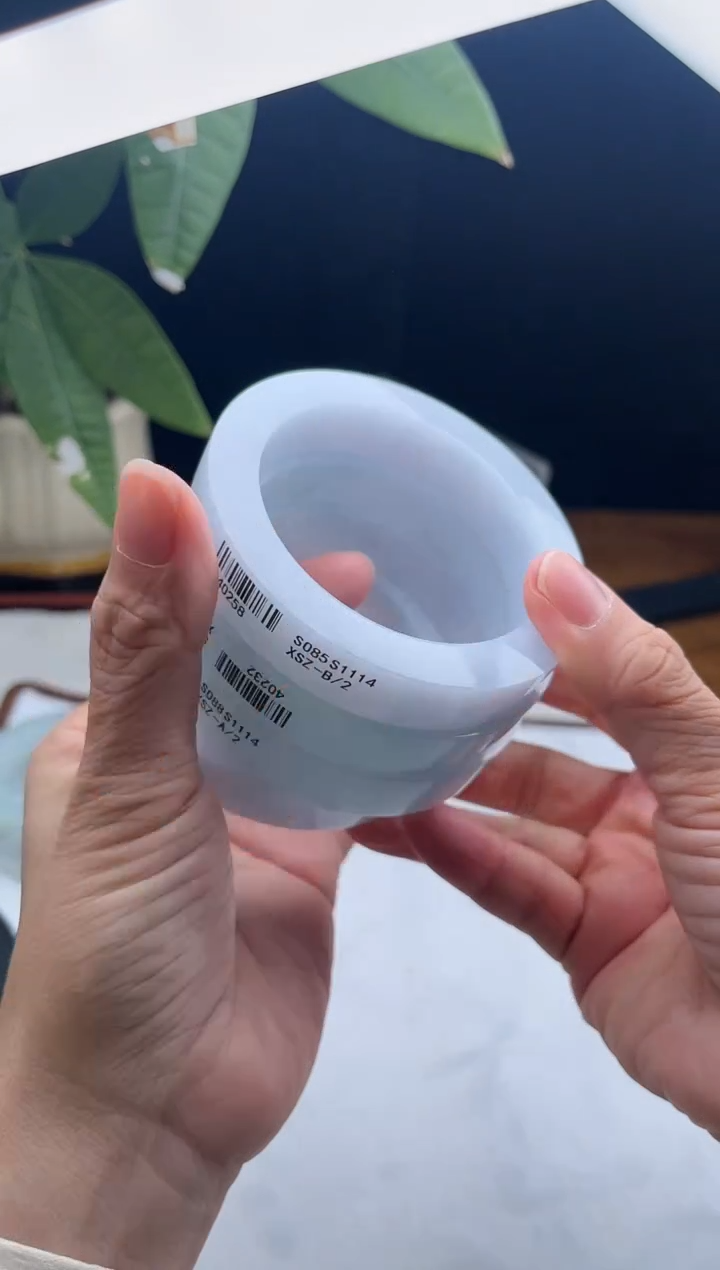 未镶嵌手镯定制翡翠手镯