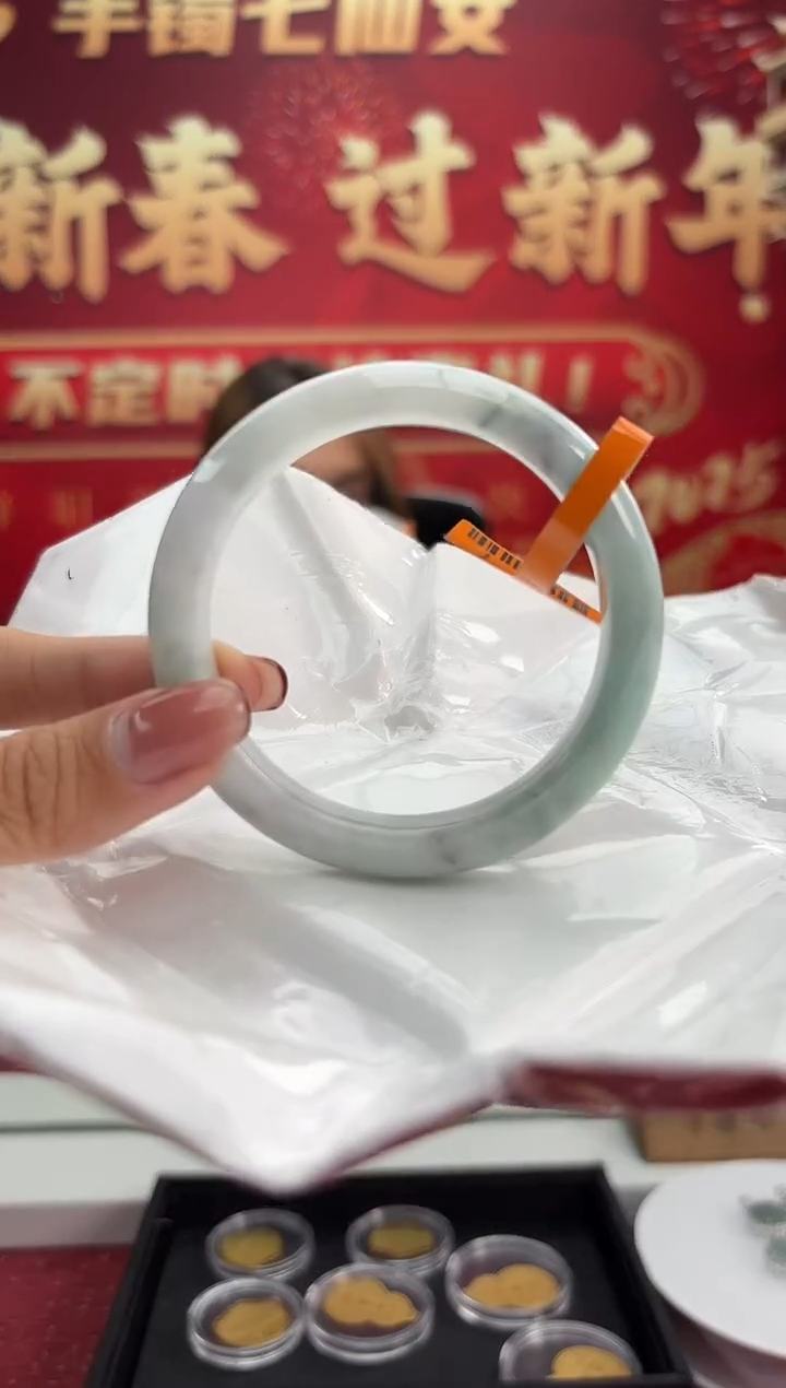 【闪购商品】翡翠手镯未镶嵌2手镯