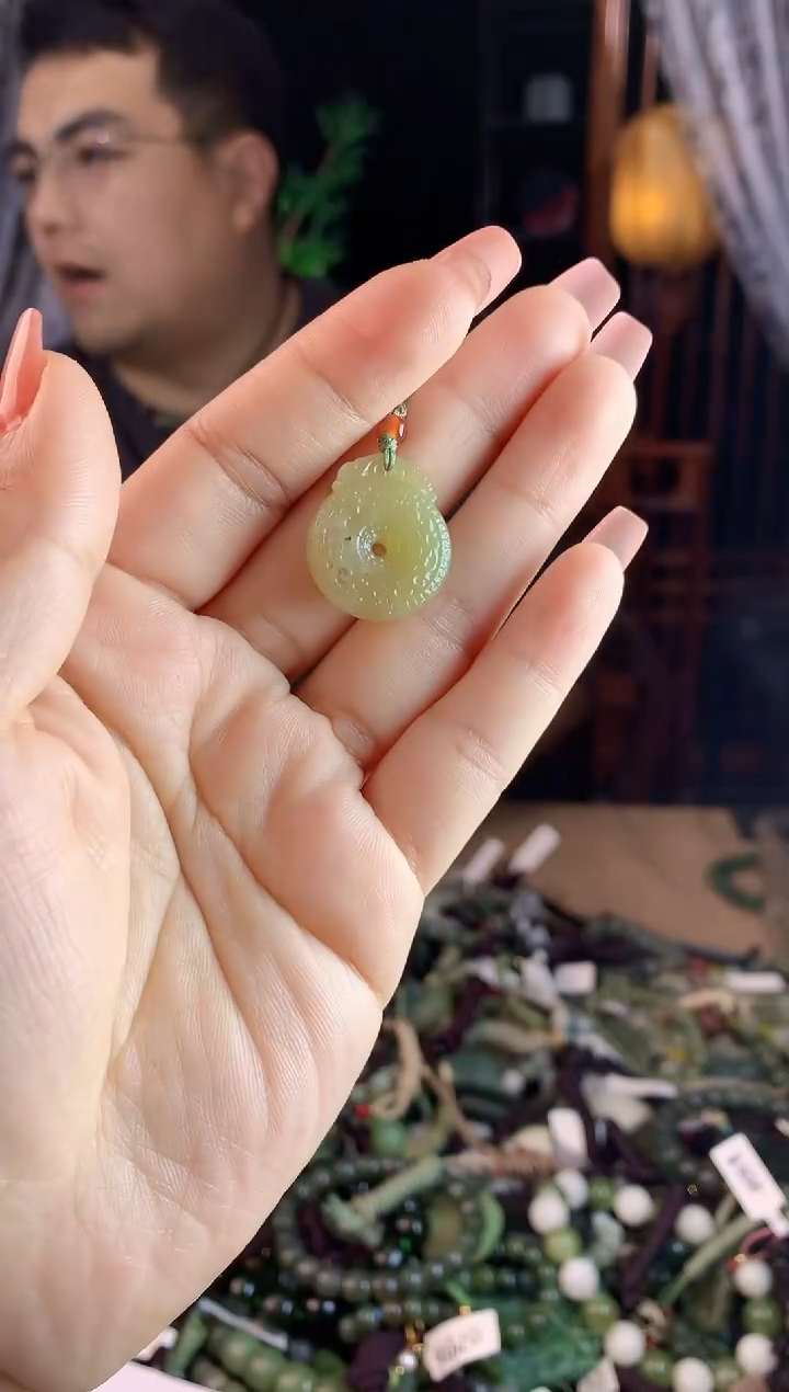 【闪购商品】和田玉挂件未镶嵌多样性发货拍一发一