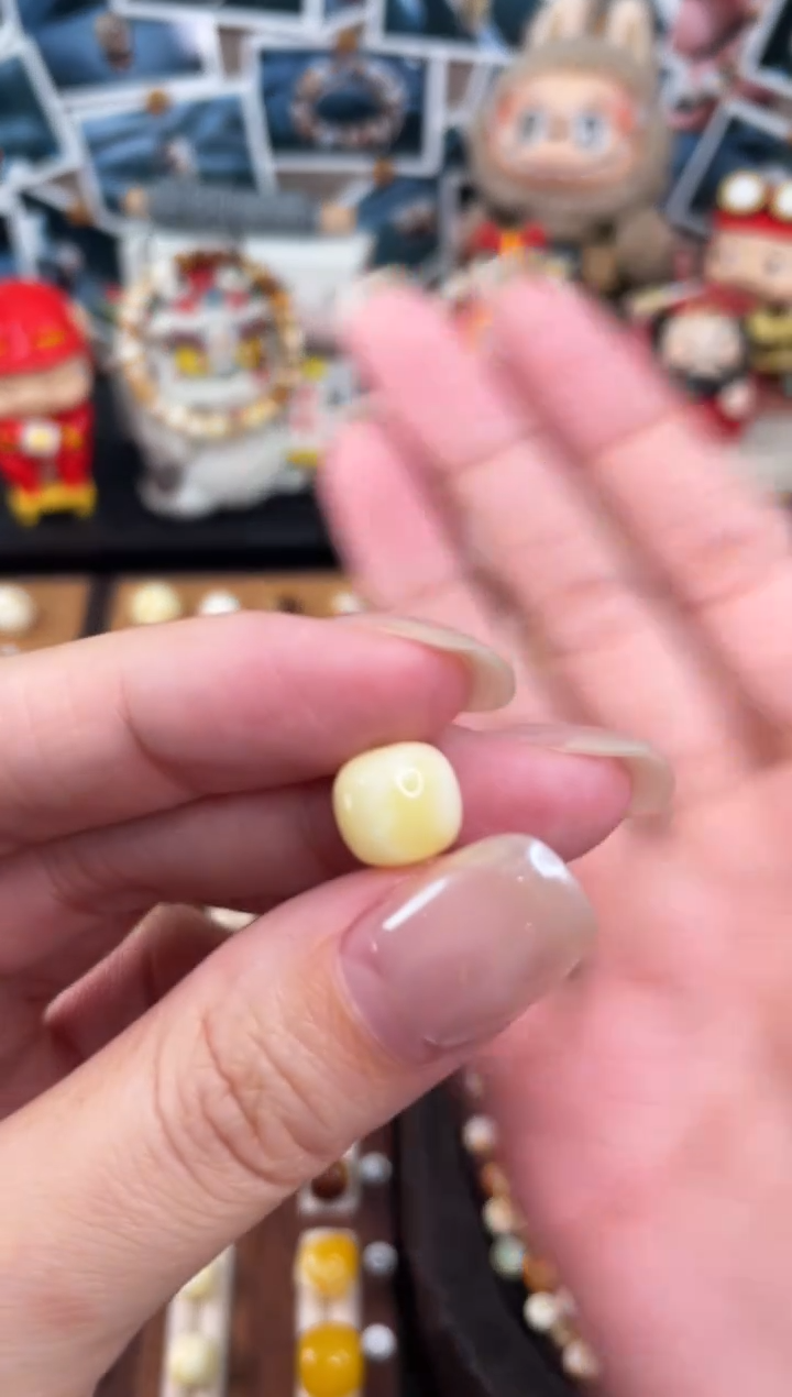 裸石琥珀未镶嵌9.5mm