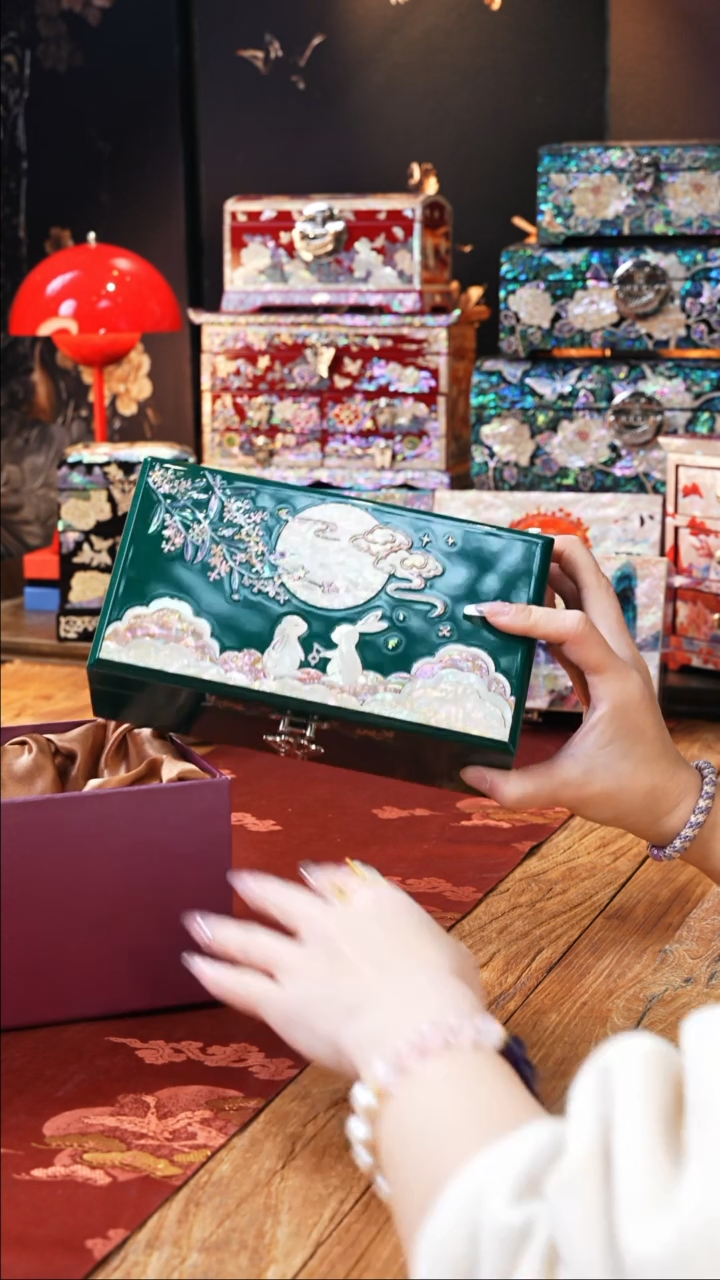 【闪购商品】瓷片豆包儿推荐饰品摆件