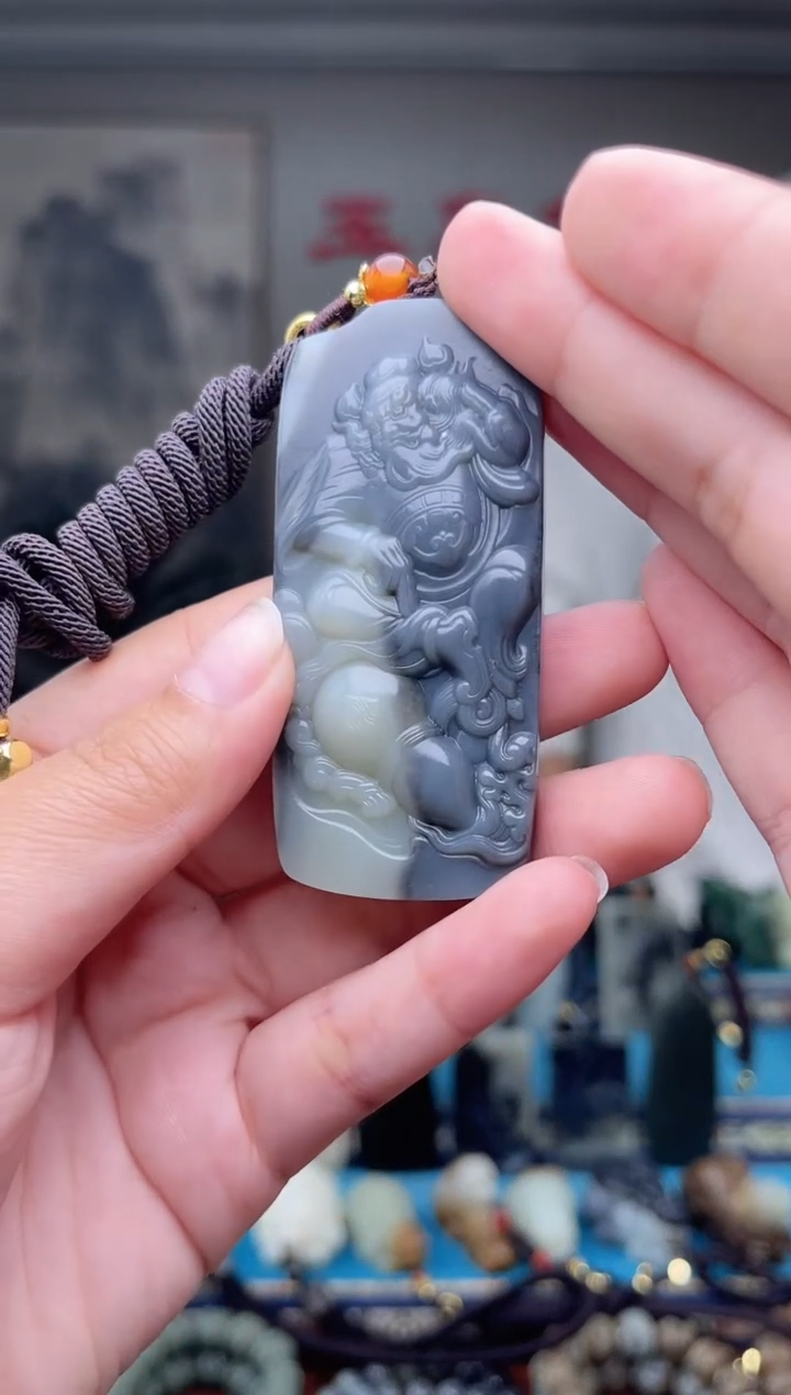 未镶嵌和田玉挂件1